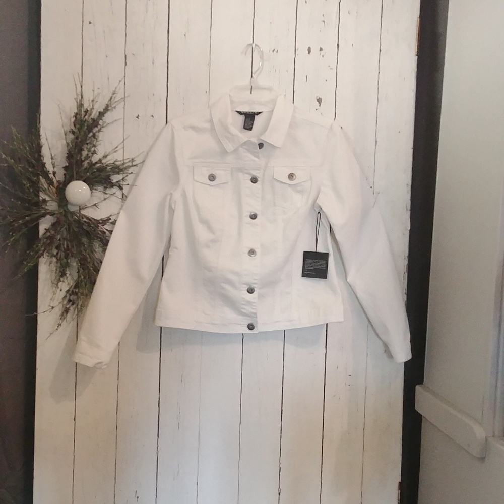 SOLD OUT Baccini White Jean Jacket Size Small